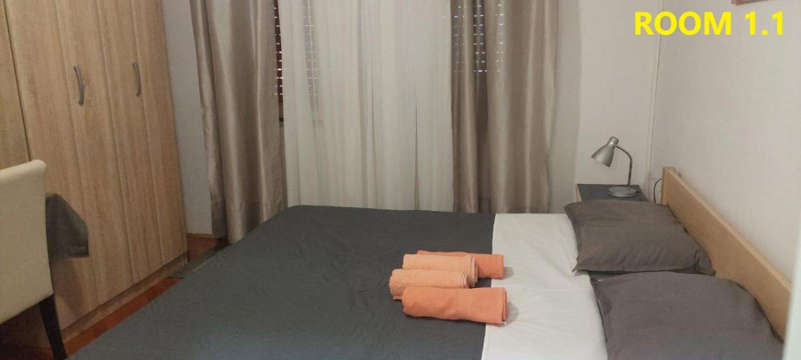 Guest House Lovric Porec Ngoại thất bức ảnh